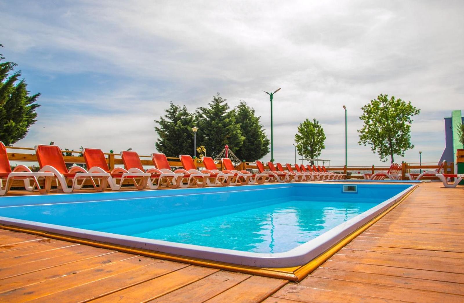 Voila Mamaia Hotel Exterior photo